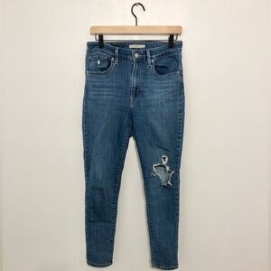 Blue Levi’s 721 High Rise Skinny Distressed Jeans